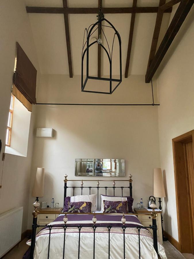 Bed and Breakfast Old Chapel Forge à Chichester Extérieur photo